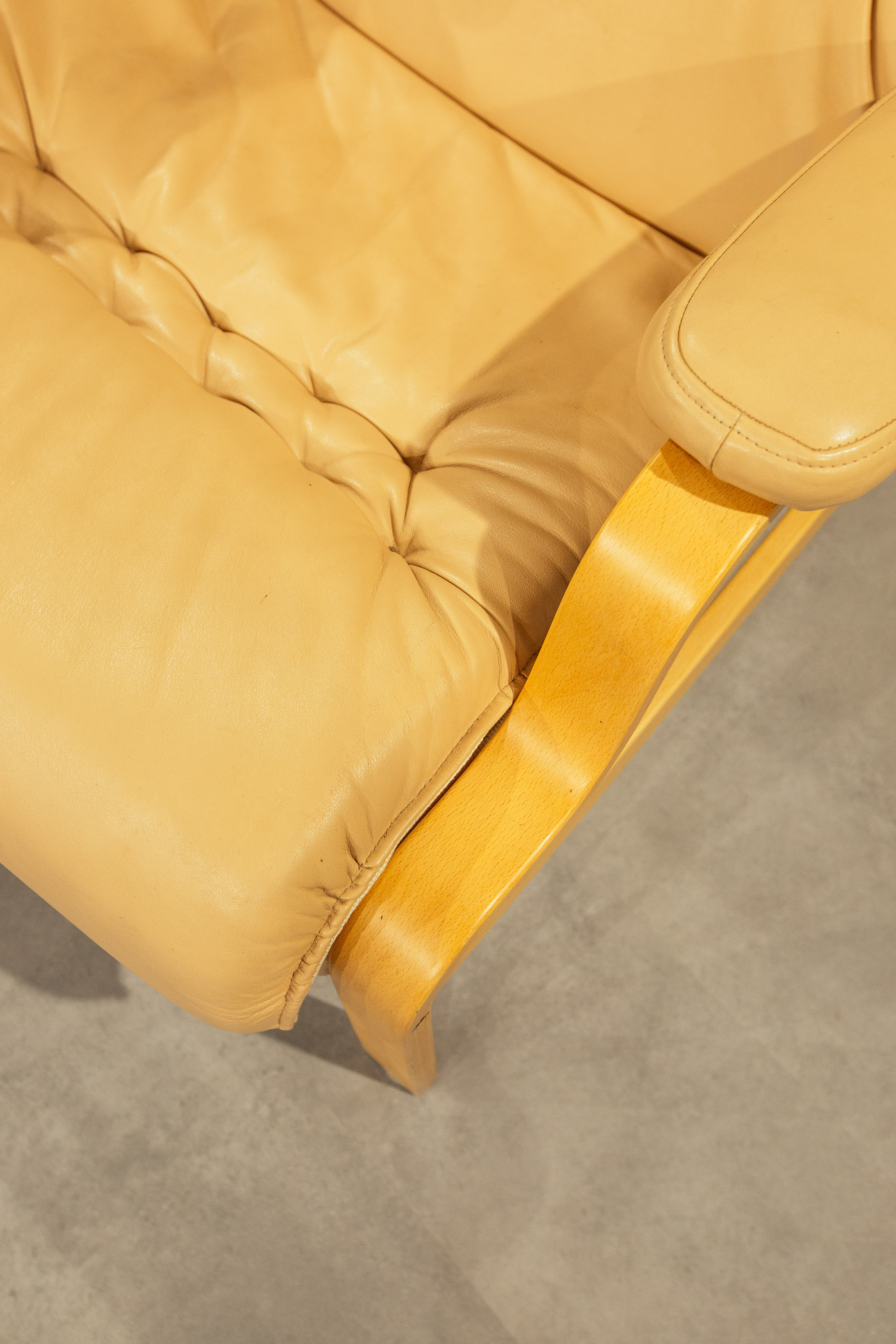 Mid-Century Modern Scandinavian Lounge Chair 